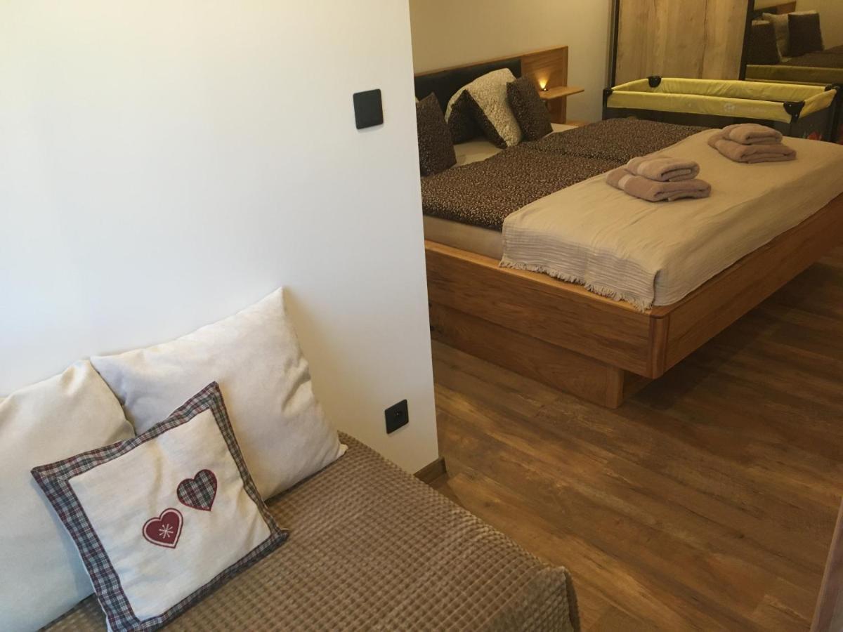 Apartman S Vyhladom Na Stity Ovruc 312 Strbske Pleso Exterior photo